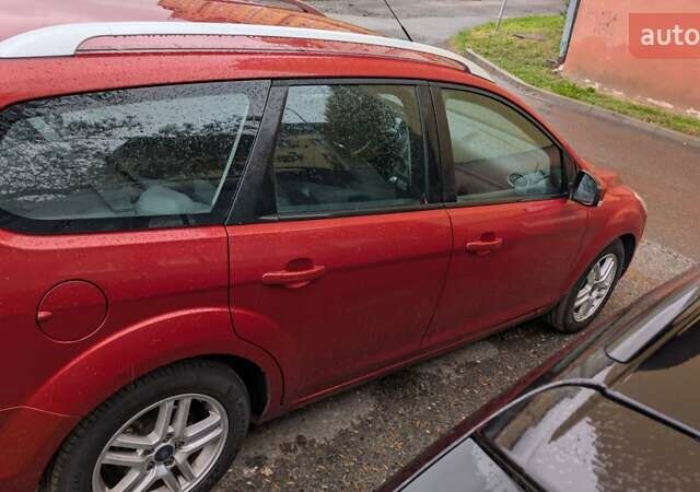 Оранжевый Форд Фокус, объемом двигателя 1.8 л и пробегом 170 тыс. км за 4000 $, фото 7 на Automoto.ua