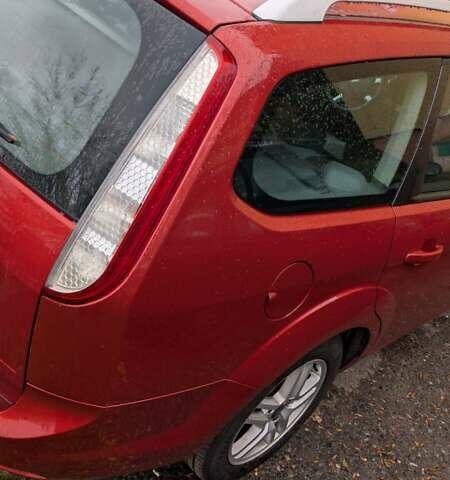 Оранжевый Форд Фокус, объемом двигателя 1.8 л и пробегом 170 тыс. км за 4000 $, фото 5 на Automoto.ua