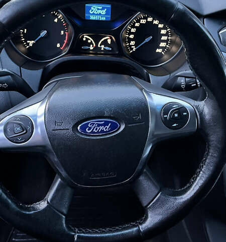 Помаранчевий Форд Фокус, об'ємом двигуна 1.6 л та пробігом 367 тис. км за 7400 $, фото 11 на Automoto.ua