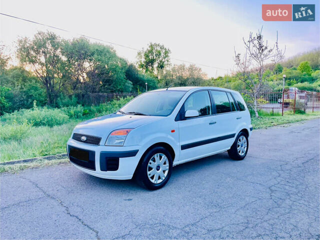 Білий Форд Фьюжен, об'ємом двигуна 1.4 л та пробігом 171 тис. км за 5699 $, фото 11 на Automoto.ua