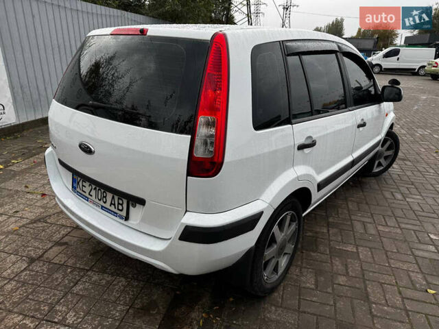 Білий Форд Фьюжен, об'ємом двигуна 1.4 л та пробігом 151 тис. км за 6500 $, фото 3 на Automoto.ua