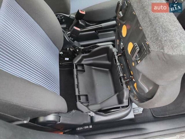 Білий Форд Фьюжен, об'ємом двигуна 1.4 л та пробігом 169 тис. км за 6300 $, фото 22 на Automoto.ua