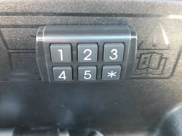 Белый Форд Фьюжн, объемом двигателя 1.4 л и пробегом 231 тыс. км за 4650 $, фото 5 на Automoto.ua