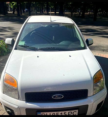 Белый Форд Фьюжн, объемом двигателя 1.4 л и пробегом 42 тыс. км за 6500 $, фото 1 на Automoto.ua