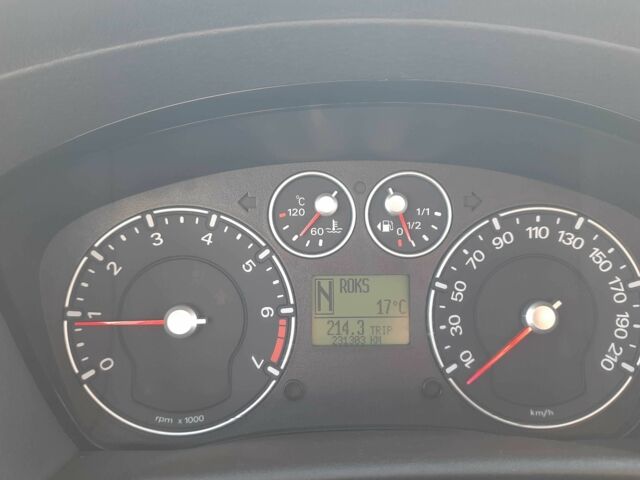 Белый Форд Фьюжн, объемом двигателя 1.4 л и пробегом 231 тыс. км за 4650 $, фото 4 на Automoto.ua