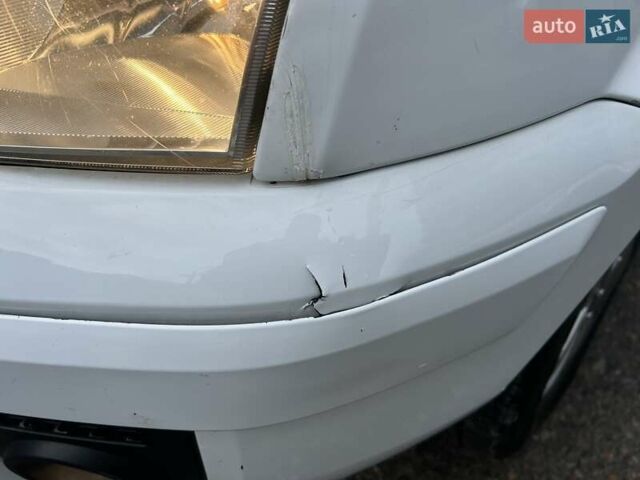 Белый Форд Фьюжн, объемом двигателя 1.6 л и пробегом 130 тыс. км за 5700 $, фото 13 на Automoto.ua