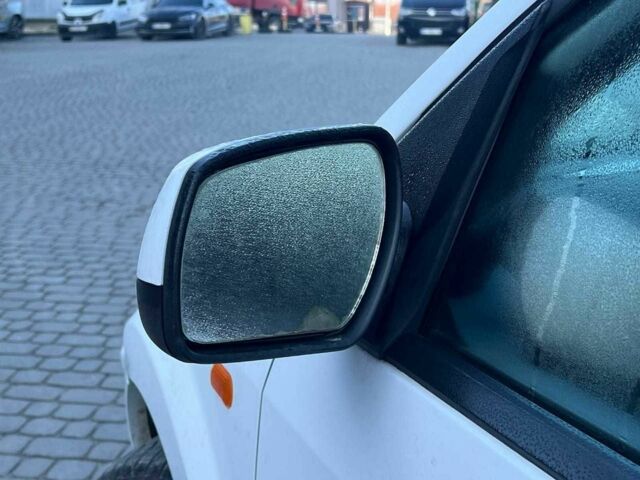 Білий Форд Фьюжен, об'ємом двигуна 1.4 л та пробігом 162 тис. км за 6490 $, фото 13 на Automoto.ua