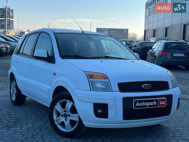 Белый Форд Фьюжн, объемом двигателя 1.4 л и пробегом 162 тыс. км за 6490 $, фото 11 на Automoto.ua