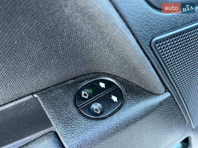 Белый Форд Фьюжн, объемом двигателя 1.4 л и пробегом 162 тыс. км за 6490 $, фото 15 на Automoto.ua