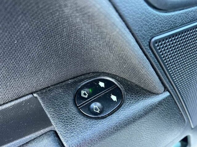 Білий Форд Фьюжен, об'ємом двигуна 1.4 л та пробігом 162 тис. км за 6490 $, фото 15 на Automoto.ua