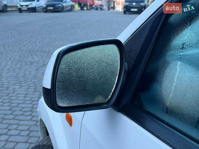 Белый Форд Фьюжн, объемом двигателя 1.4 л и пробегом 162 тыс. км за 6490 $, фото 13 на Automoto.ua