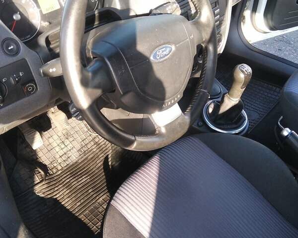 Белый Форд Фьюжн, объемом двигателя 1.39 л и пробегом 164 тыс. км за 4600 $, фото 8 на Automoto.ua