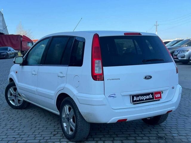 Білий Форд Фьюжен, об'ємом двигуна 1.4 л та пробігом 162 тис. км за 6490 $, фото 5 на Automoto.ua
