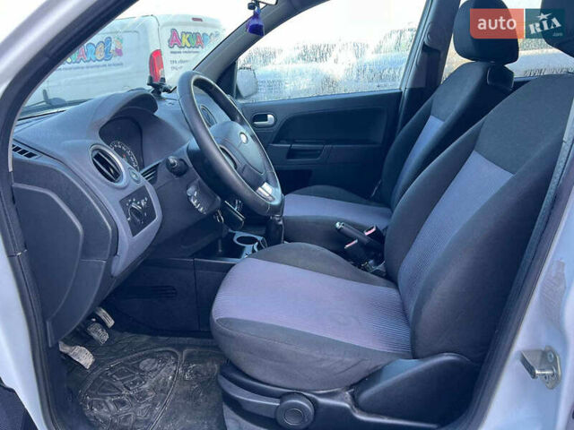 Белый Форд Фьюжн, объемом двигателя 1.4 л и пробегом 162 тыс. км за 6490 $, фото 18 на Automoto.ua