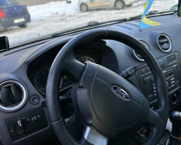 Білий Форд Фьюжен, об'ємом двигуна 1.4 л та пробігом 158 тис. км за 5799 $, фото 1 на Automoto.ua