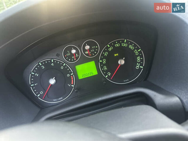 Белый Форд Фьюжн, объемом двигателя 1.39 л и пробегом 201 тыс. км за 5500 $, фото 10 на Automoto.ua