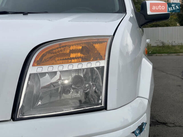 Белый Форд Фьюжн, объемом двигателя 1.39 л и пробегом 164 тыс. км за 5499 $, фото 8 на Automoto.ua