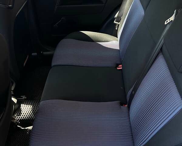 Белый Форд Фьюжн, объемом двигателя 1.4 л и пробегом 194 тыс. км за 5500 $, фото 11 на Automoto.ua