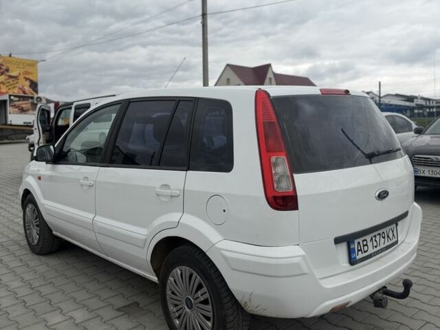 Білий Форд Фьюжен, об'ємом двигуна 1.6 л та пробігом 154 тис. км за 6999 $, фото 3 на Automoto.ua