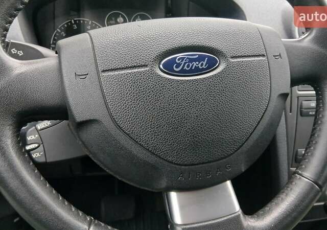 Білий Форд Фьюжен, об'ємом двигуна 0 л та пробігом 130 тис. км за 6900 $, фото 10 на Automoto.ua