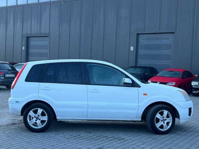 Білий Форд Фьюжен, об'ємом двигуна 1.4 л та пробігом 162 тис. км за 6490 $, фото 9 на Automoto.ua