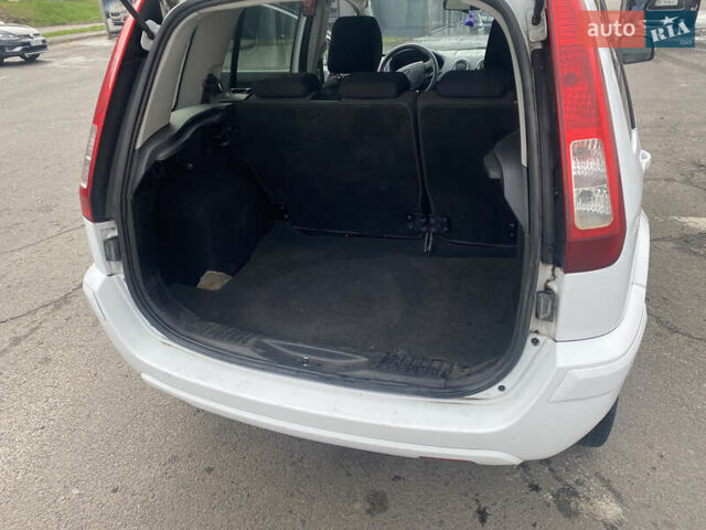 Белый Форд Фьюжн, объемом двигателя 1.39 л и пробегом 164 тыс. км за 5499 $, фото 16 на Automoto.ua