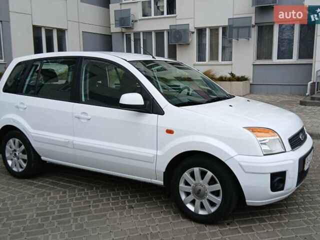 Білий Форд Фьюжен, об'ємом двигуна 0 л та пробігом 130 тис. км за 6900 $, фото 1 на Automoto.ua