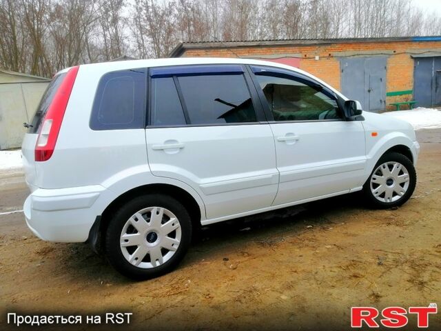 Білий Форд Фьюжен, об'ємом двигуна 14 л та пробігом 147 тис. км за 5900 $, фото 7 на Automoto.ua