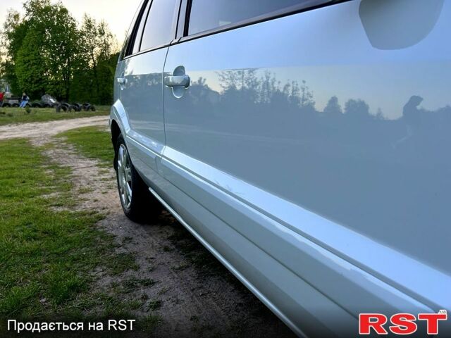 Білий Форд Фьюжен, об'ємом двигуна 1.4 л та пробігом 148 тис. км за 5750 $, фото 5 на Automoto.ua