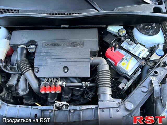 Білий Форд Фьюжен, об'ємом двигуна 1.4 л та пробігом 148 тис. км за 5750 $, фото 11 на Automoto.ua