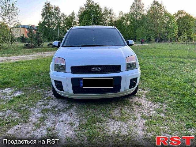 Білий Форд Фьюжен, об'ємом двигуна 1.4 л та пробігом 148 тис. км за 5750 $, фото 3 на Automoto.ua