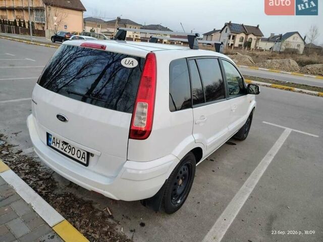 Білий Форд Фьюжен, об'ємом двигуна 1.4 л та пробігом 154 тис. км за 5400 $, фото 4 на Automoto.ua