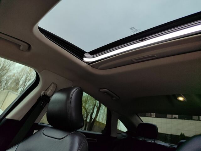 Белый Форд Фьюжн, объемом двигателя 2 л и пробегом 283 тыс. км за 9500 $, фото 5 на Automoto.ua