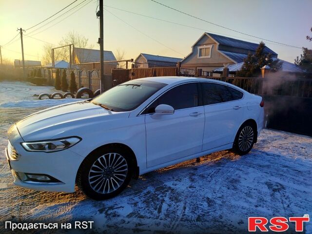 Белый Форд Фьюжн, объемом двигателя 2 л и пробегом 11700 тыс. км за 10500 $, фото 6 на Automoto.ua