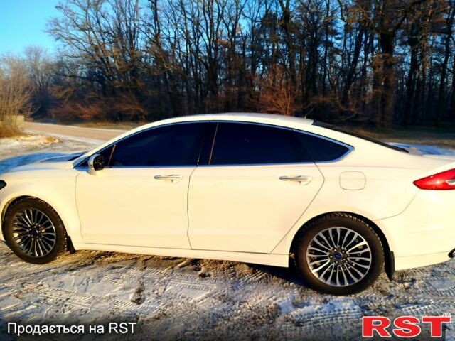 Белый Форд Фьюжн, объемом двигателя 2 л и пробегом 11700 тыс. км за 10500 $, фото 1 на Automoto.ua