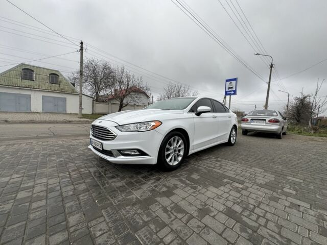 Белый Форд Фьюжн, объемом двигателя 2.5 л и пробегом 70 тыс. км за 12500 $, фото 10 на Automoto.ua