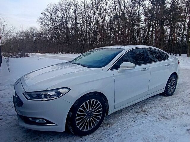 Белый Форд Фьюжн, объемом двигателя 2 л и пробегом 11700 тыс. км за 10500 $, фото 9 на Automoto.ua