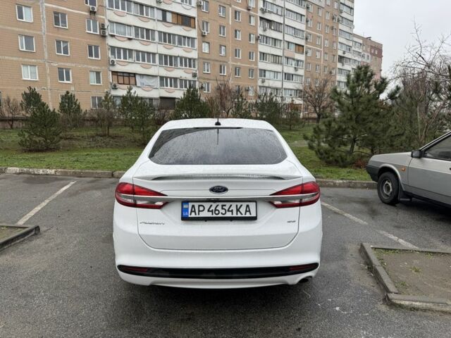 Белый Форд Фьюжн, объемом двигателя 2.5 л и пробегом 70 тыс. км за 12500 $, фото 2 на Automoto.ua