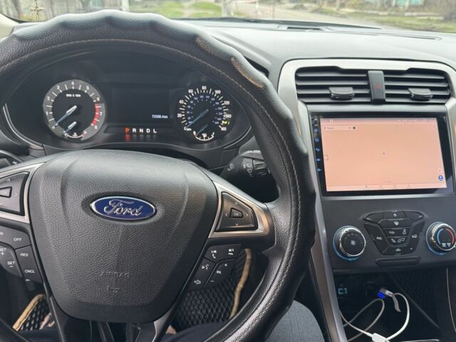 Белый Форд Фьюжн, объемом двигателя 2.5 л и пробегом 70 тыс. км за 12500 $, фото 11 на Automoto.ua