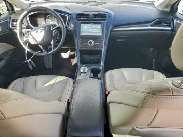 Белый Форд Фьюжн, объемом двигателя 2 л и пробегом 160 тыс. км за 2700 $, фото 7 на Automoto.ua