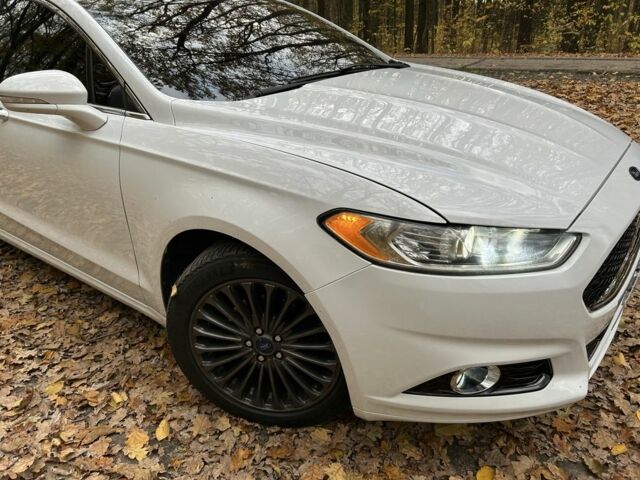 Білий Форд Фьюжен, об'ємом двигуна 2 л та пробігом 198 тис. км за 9600 $, фото 3 на Automoto.ua