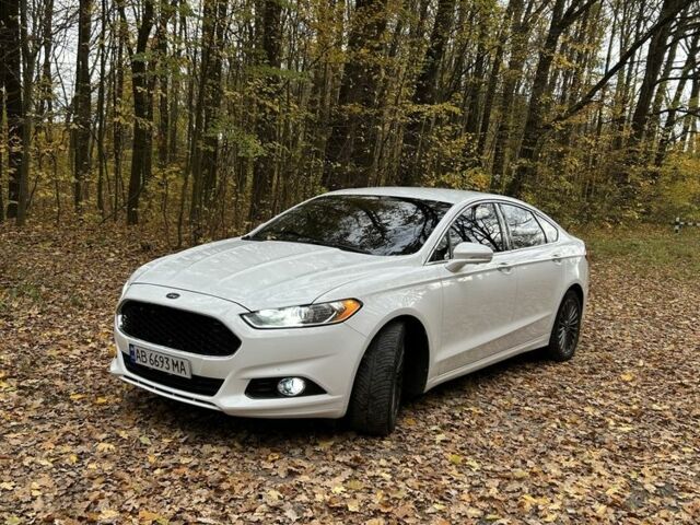 Білий Форд Фьюжен, об'ємом двигуна 2 л та пробігом 198 тис. км за 9600 $, фото 10 на Automoto.ua