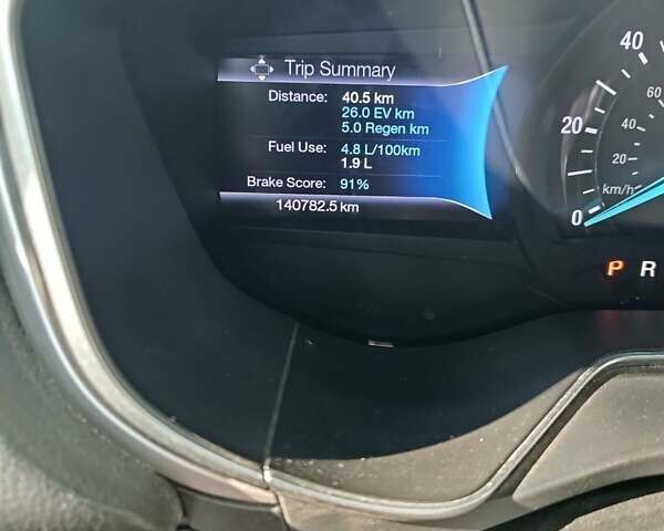 Белый Форд Фьюжн, объемом двигателя 2 л и пробегом 141 тыс. км за 11000 $, фото 3 на Automoto.ua