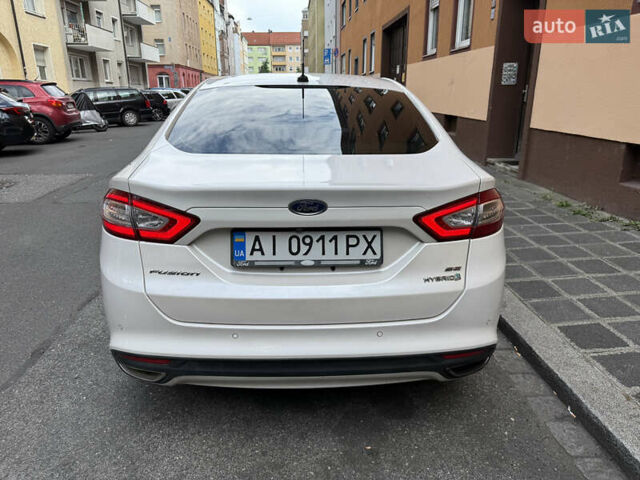 Белый Форд Фьюжн, объемом двигателя 2 л и пробегом 220 тыс. км за 10500 $, фото 12 на Automoto.ua