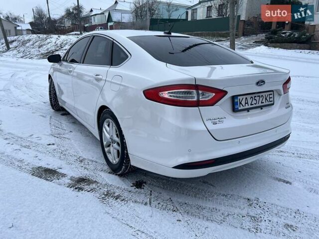 Білий Форд Фьюжен, об'ємом двигуна 1.6 л та пробігом 226 тис. км за 8999 $, фото 3 на Automoto.ua