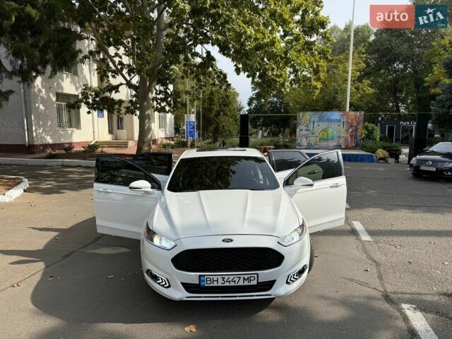 Білий Форд Фьюжен, об'ємом двигуна 2 л та пробігом 210 тис. км за 10000 $, фото 10 на Automoto.ua