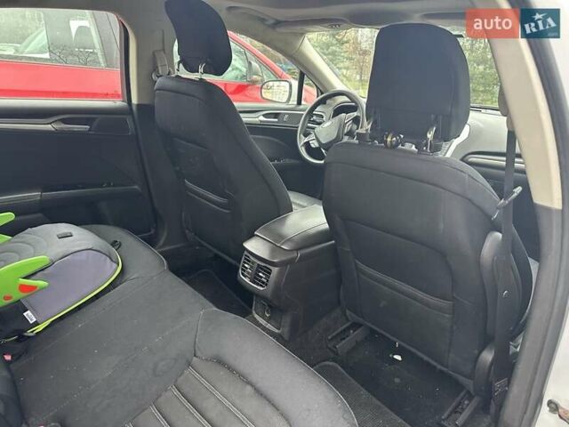 Білий Форд Фьюжен, об'ємом двигуна 2.5 л та пробігом 117 тис. км за 8500 $, фото 6 на Automoto.ua
