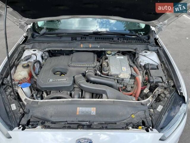 Білий Форд Фьюжен, об'ємом двигуна 2 л та пробігом 168 тис. км за 12300 $, фото 14 на Automoto.ua