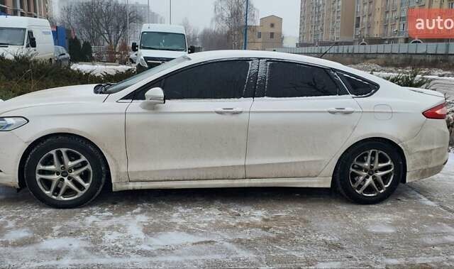 Білий Форд Фьюжен, об'ємом двигуна 2.5 л та пробігом 283 тис. км за 9000 $, фото 1 на Automoto.ua