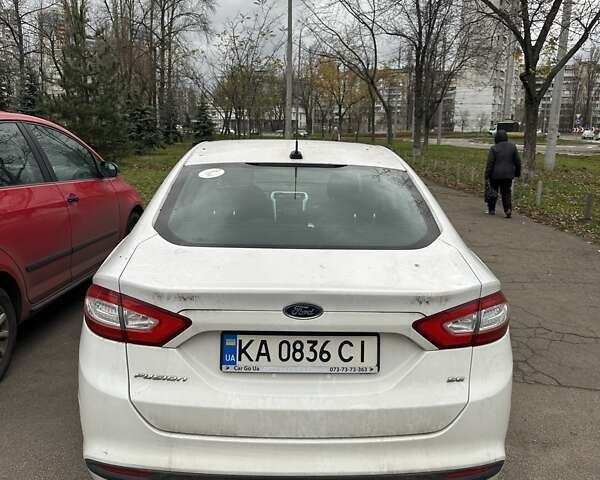 Білий Форд Фьюжен, об'ємом двигуна 2.5 л та пробігом 117 тис. км за 8500 $, фото 1 на Automoto.ua